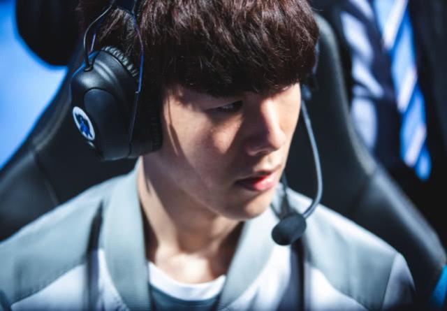 3DMAX 和 Astralis 晋级 FISSURE Playground #1 季后赛