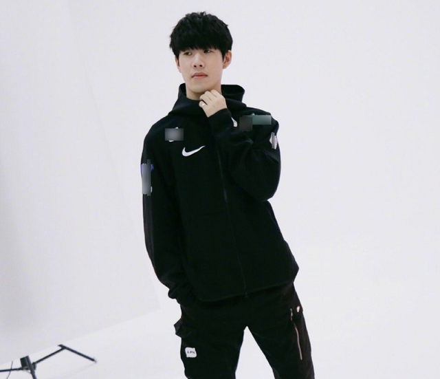 这手牌真值得你跟吗（这手牌该跟注吗？）